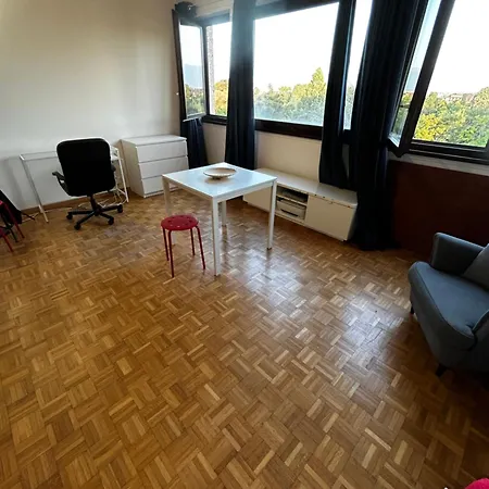 Amazing Views In Center Close To Airport And Train Station Un Who Wipo Wto Apartment Geneva
